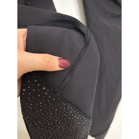 Lululemon Leggings Womens 4 Black Tight Stuff Scalloped 23" Crop Luxtreme - Picture 4 of 5